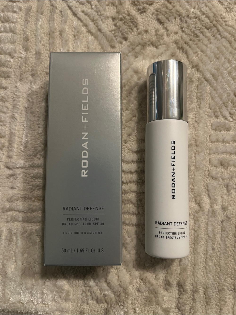Rodan + Fields Radiant Defense Perfecting Liquid - Cream/ 1.5 - expire 03/2028